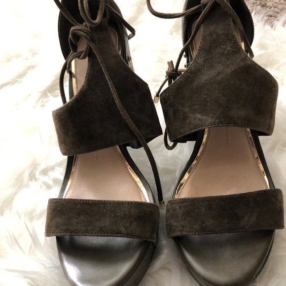 Platform heels - Picture 3 of 5